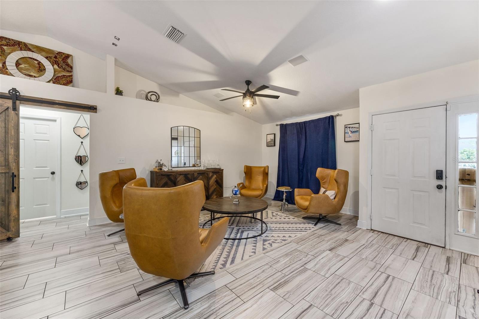 COLONIAL HILLS PH 01 - Residential