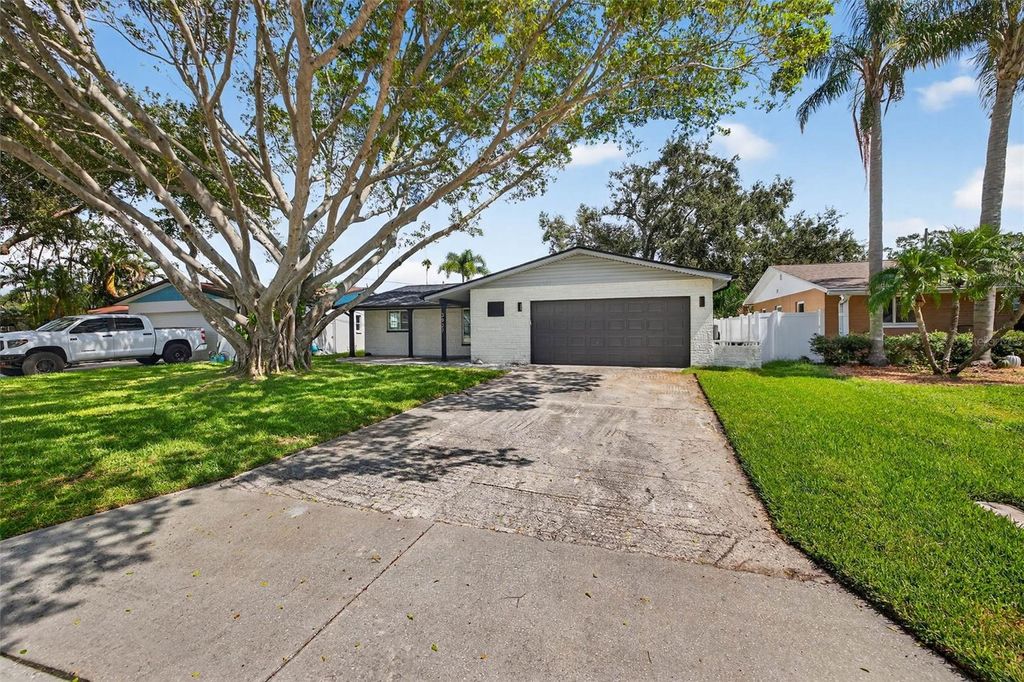 Photo of 3927 Helena Street NE, St Petersburg, FL 33703 (MLS # TB8436621)