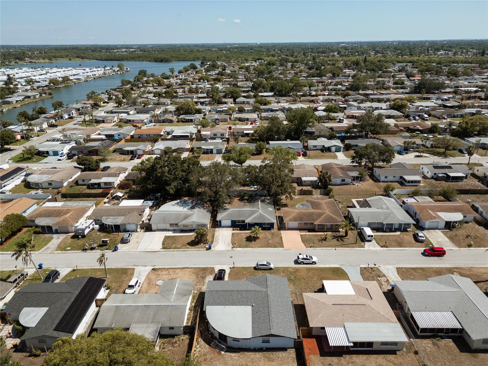 ALOHA GARDENS - Residential