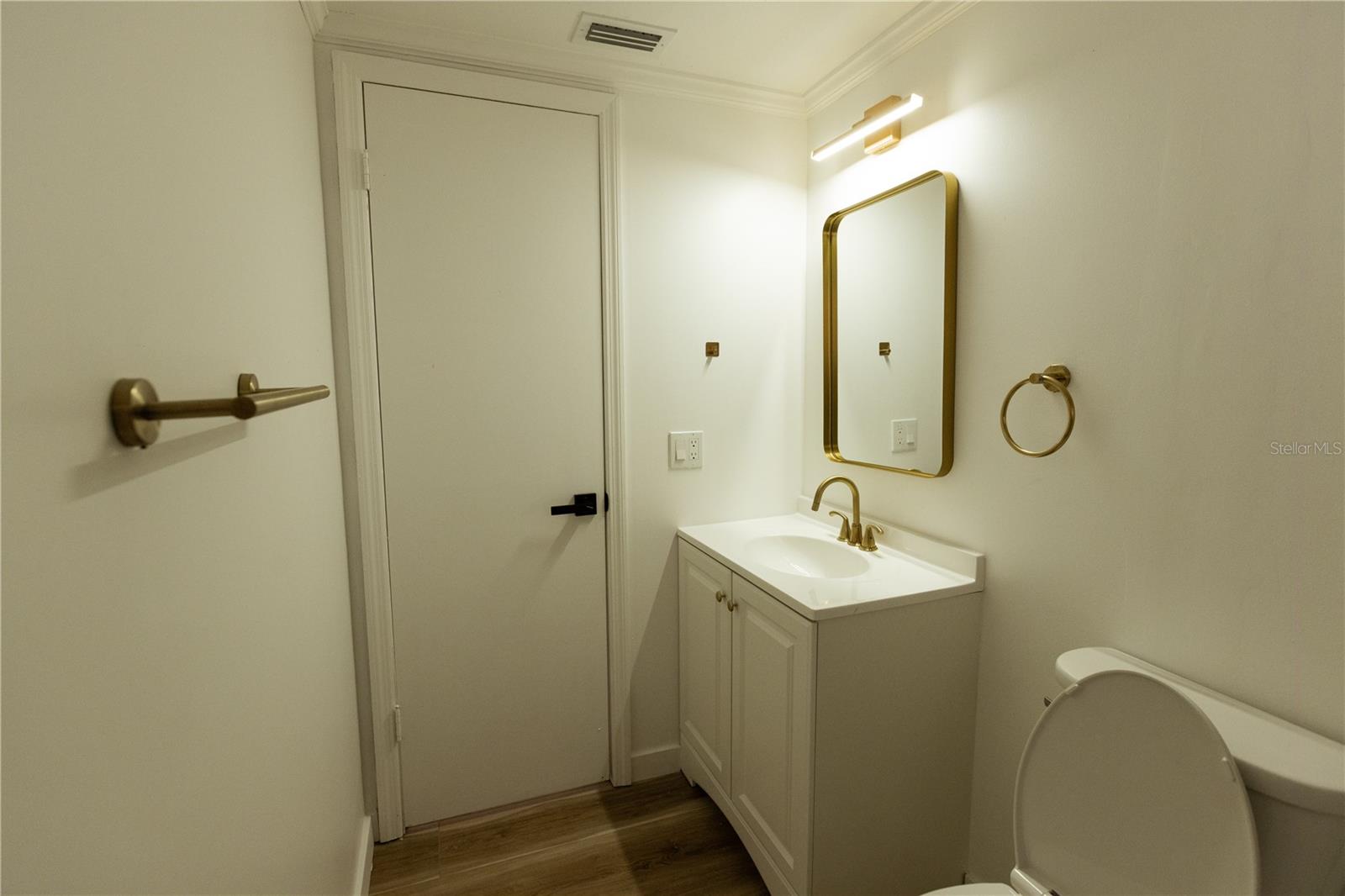 ALOHA GARDENS - Residential