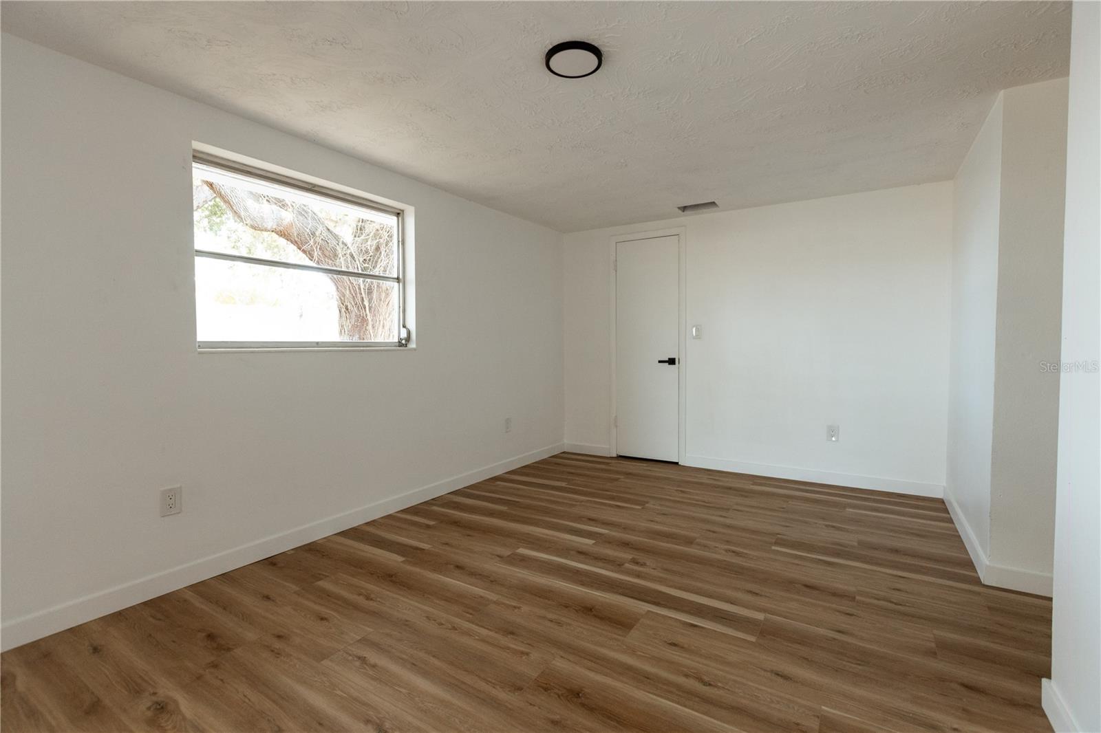 ALOHA GARDENS - Residential