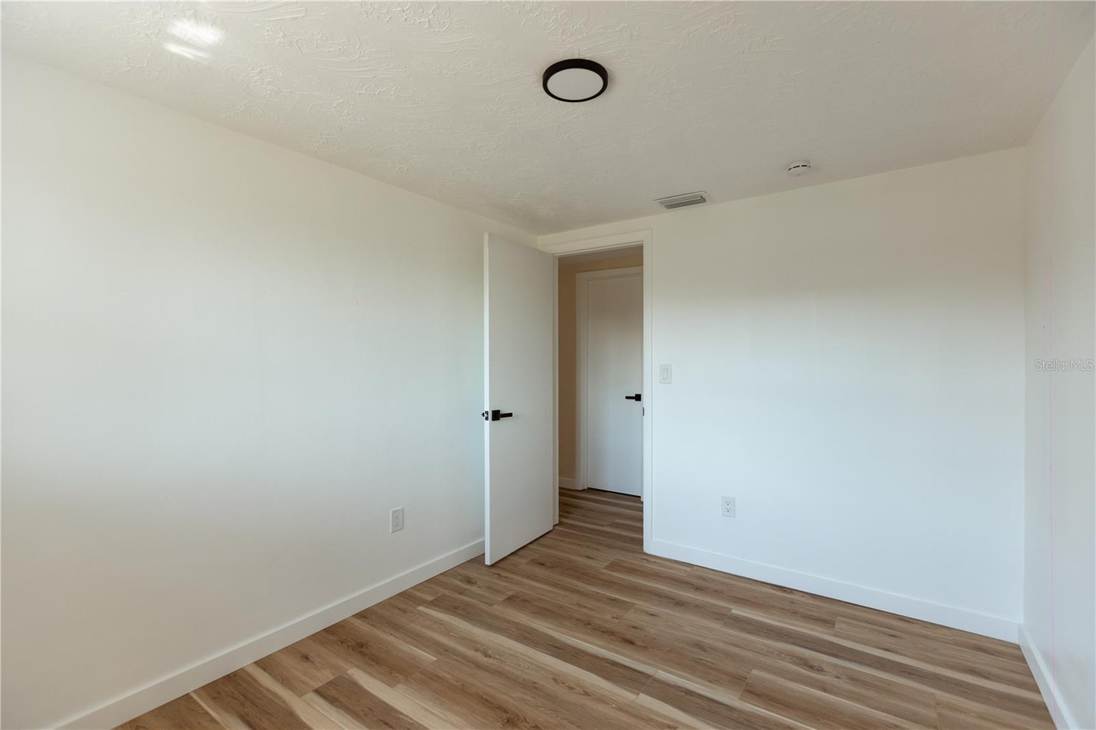 ALOHA GARDENS - Residential