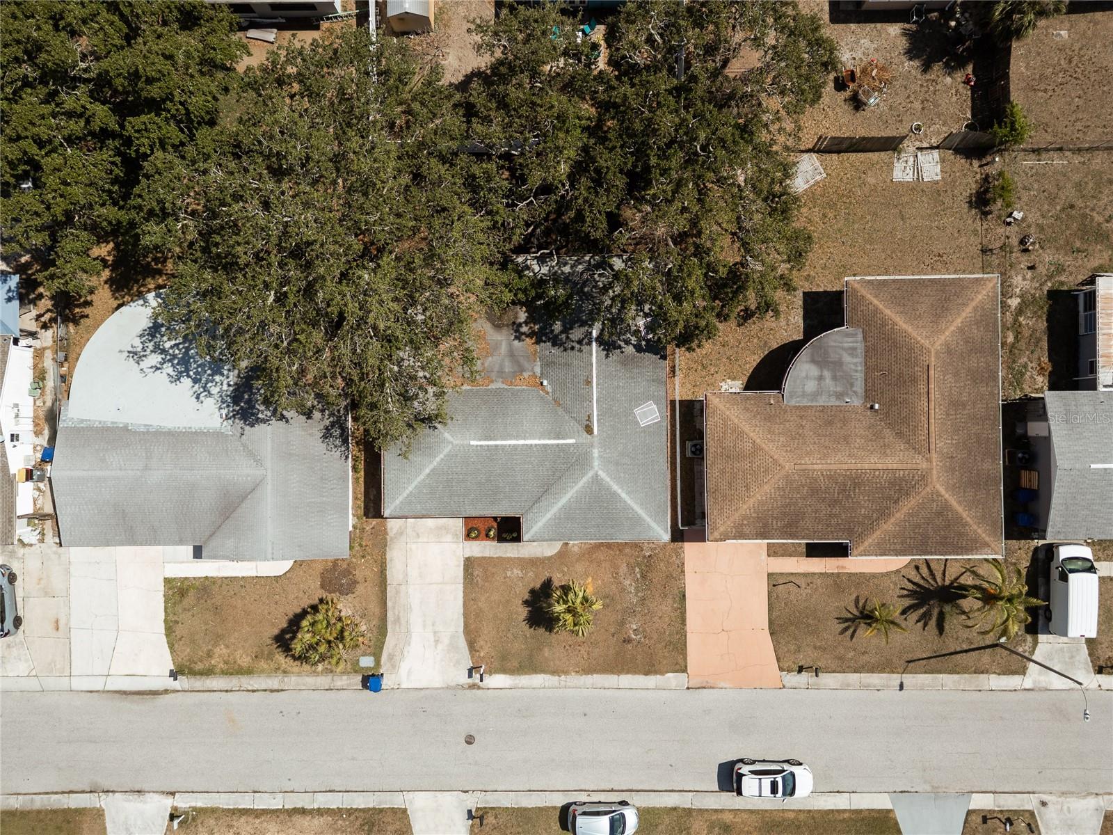 ALOHA GARDENS - Residential
