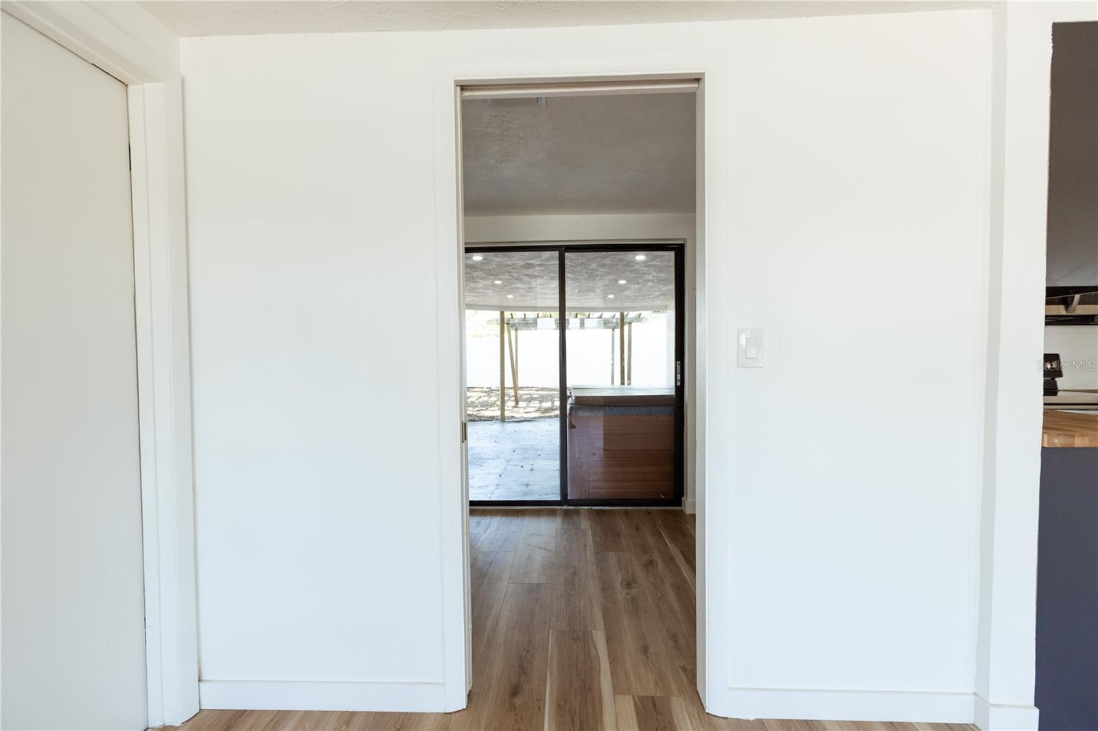 ALOHA GARDENS - Residential