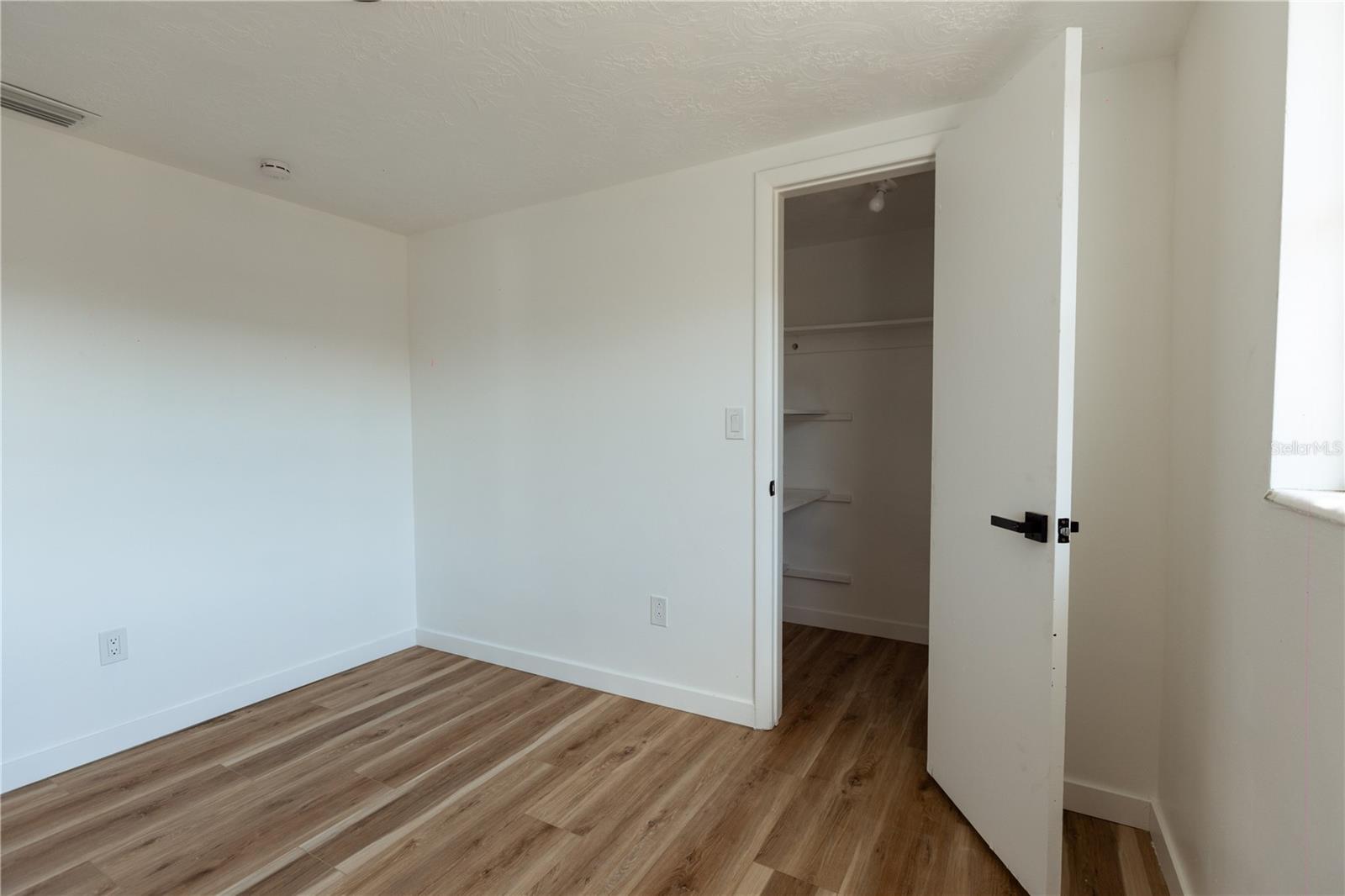 ALOHA GARDENS - Residential