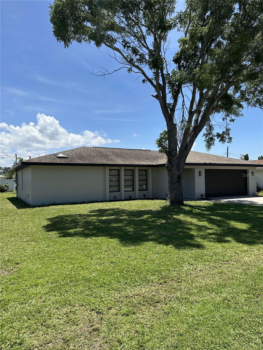 1773 COCONUT DRIVE