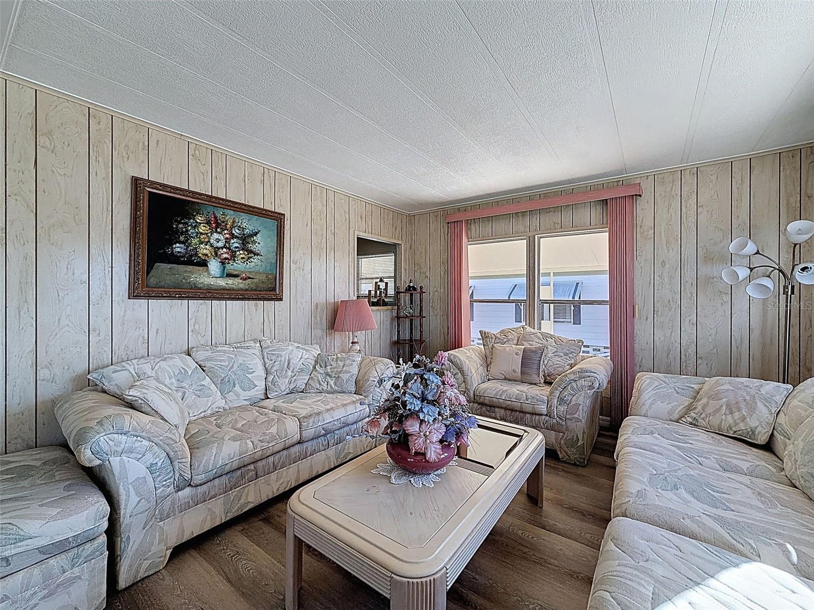PONDEROSA PARK - Residential