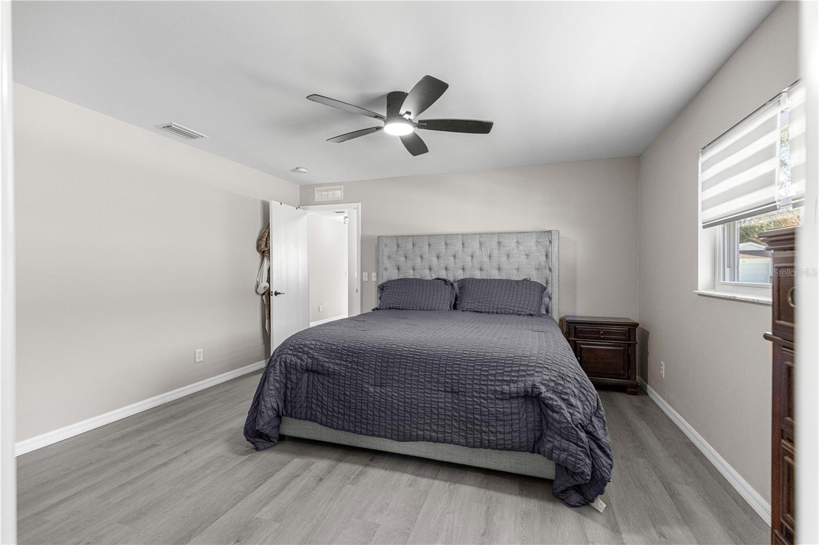 ON TOP OF THE WORLD - Residential