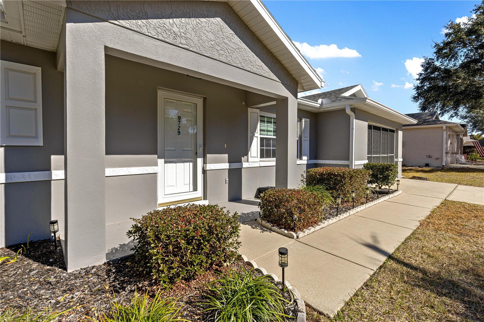 ON TOP OF THE WORLD - Residential