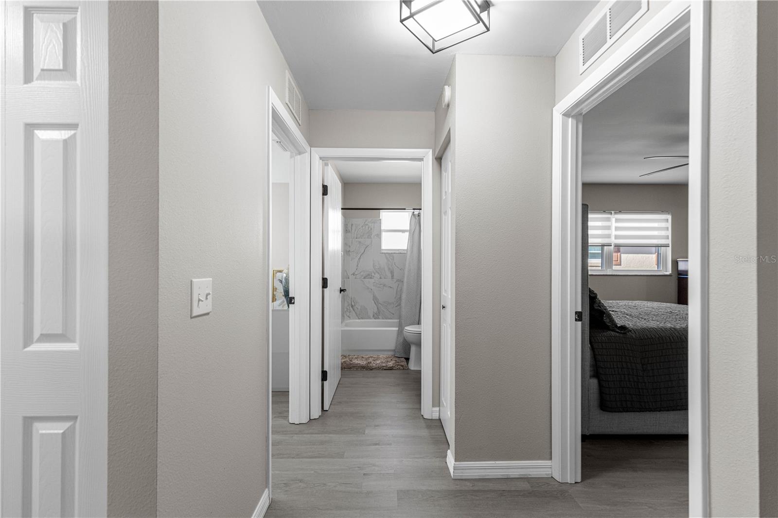 ON TOP OF THE WORLD - Residential