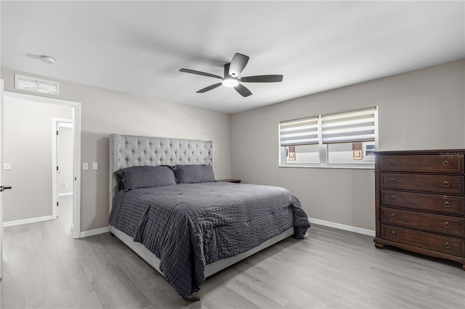 ON TOP OF THE WORLD - Residential