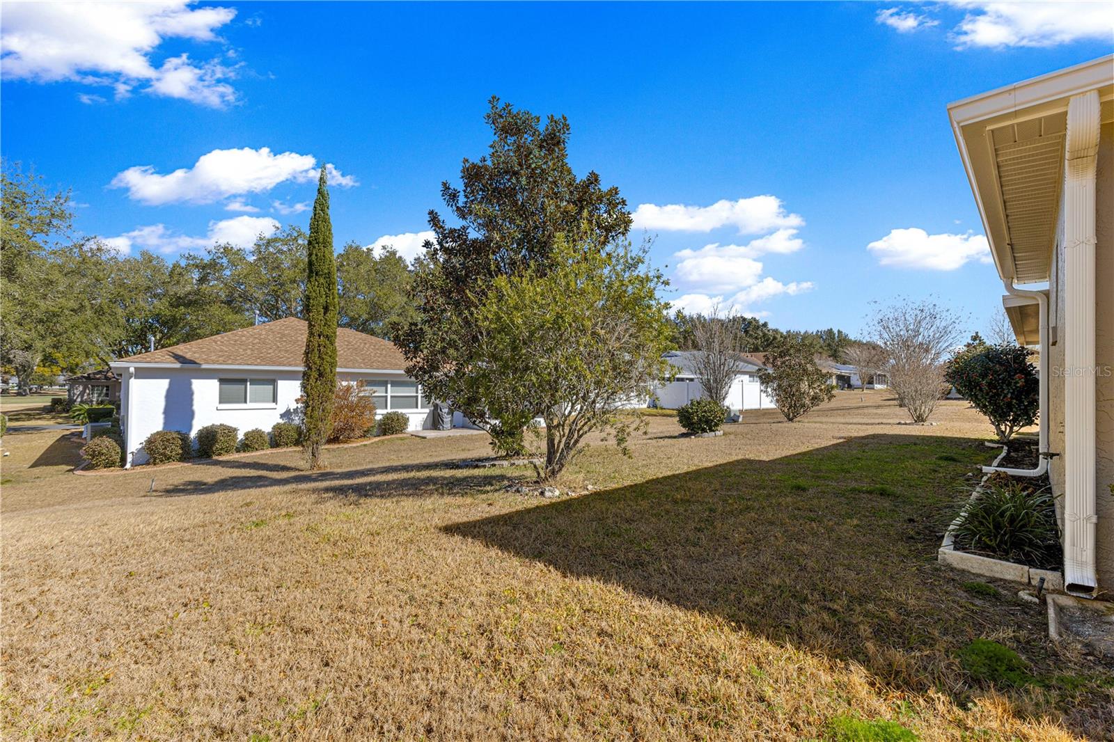 ON TOP OF THE WORLD - Residential