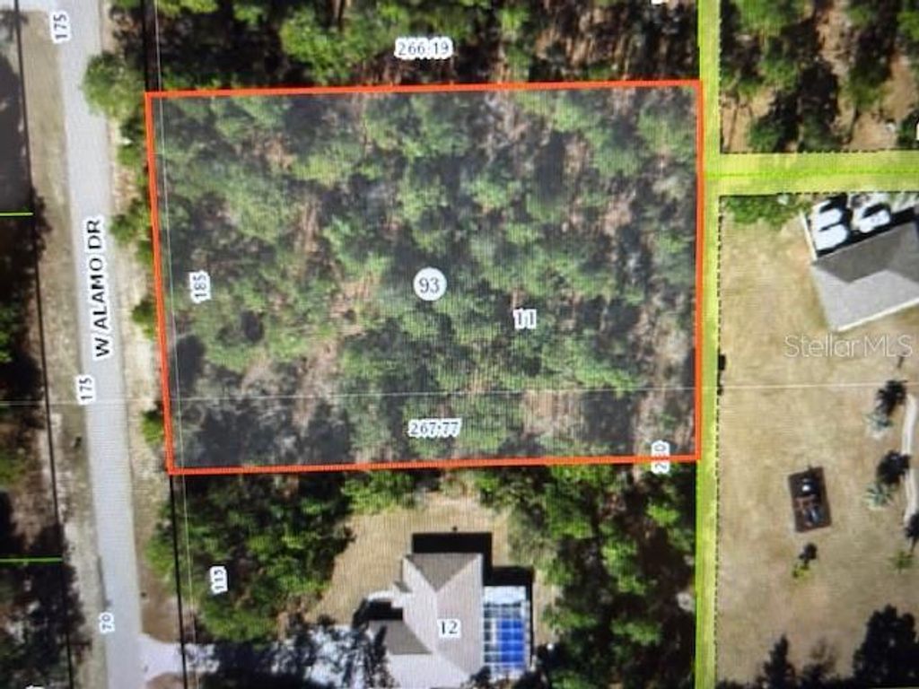 Photo of 4060 W Alamo Drive, Beverly Hills, FL 34465 (MLS # OM714197)