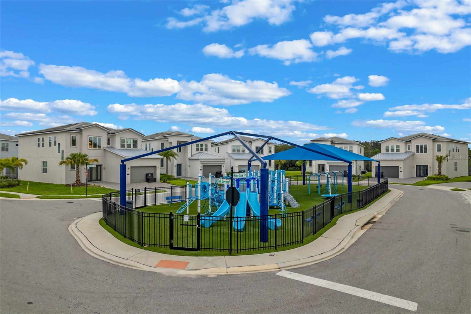 OAKMONT PH 01 - Residential