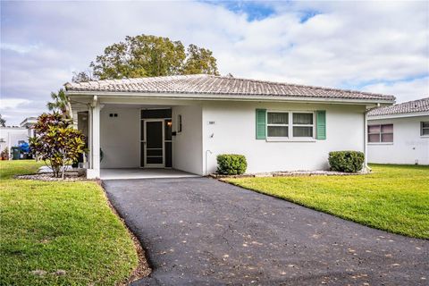 A home in LAKELAND