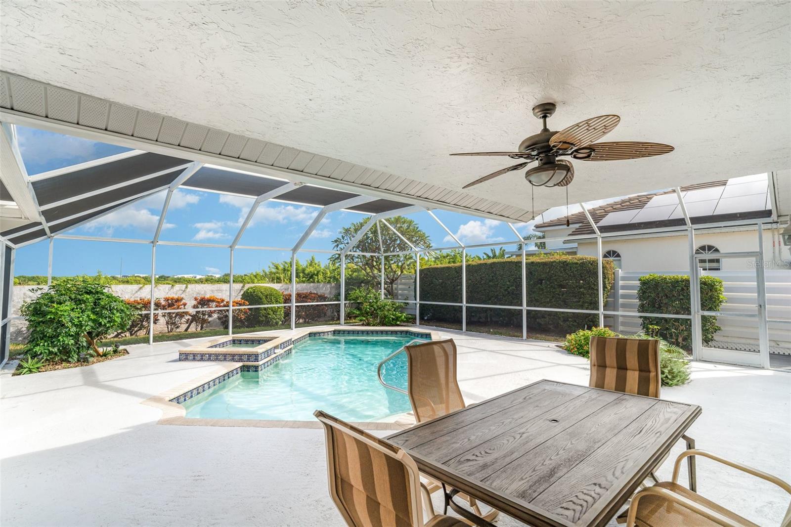 PALM COURT VILLAS PH 10 - Residential