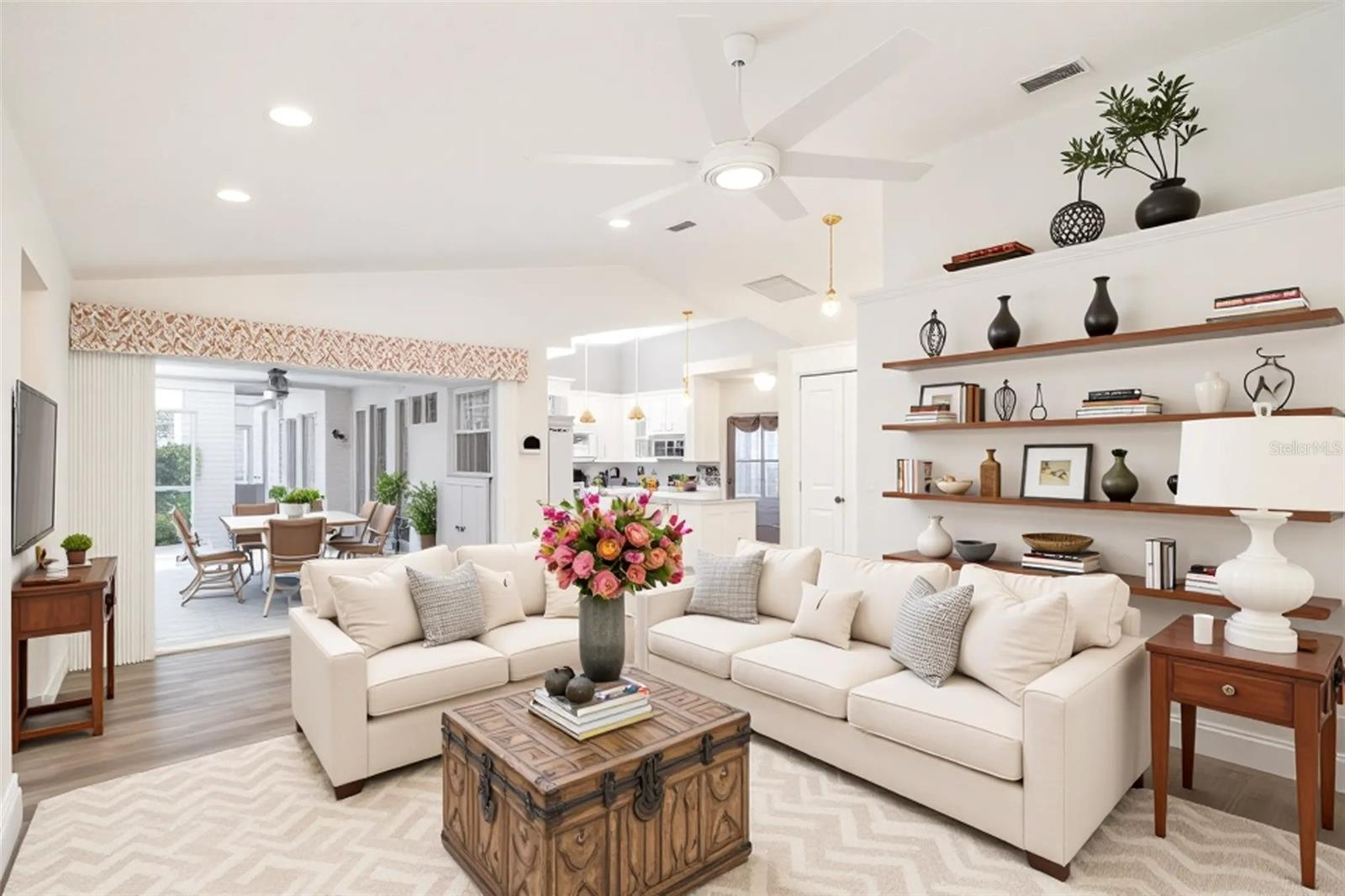 PALM COURT VILLAS PH 10 - Residential