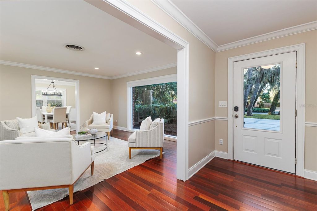 Photo of 528 Laurel Lane, Lakeland, FL 33813 (MLS # L4956140)