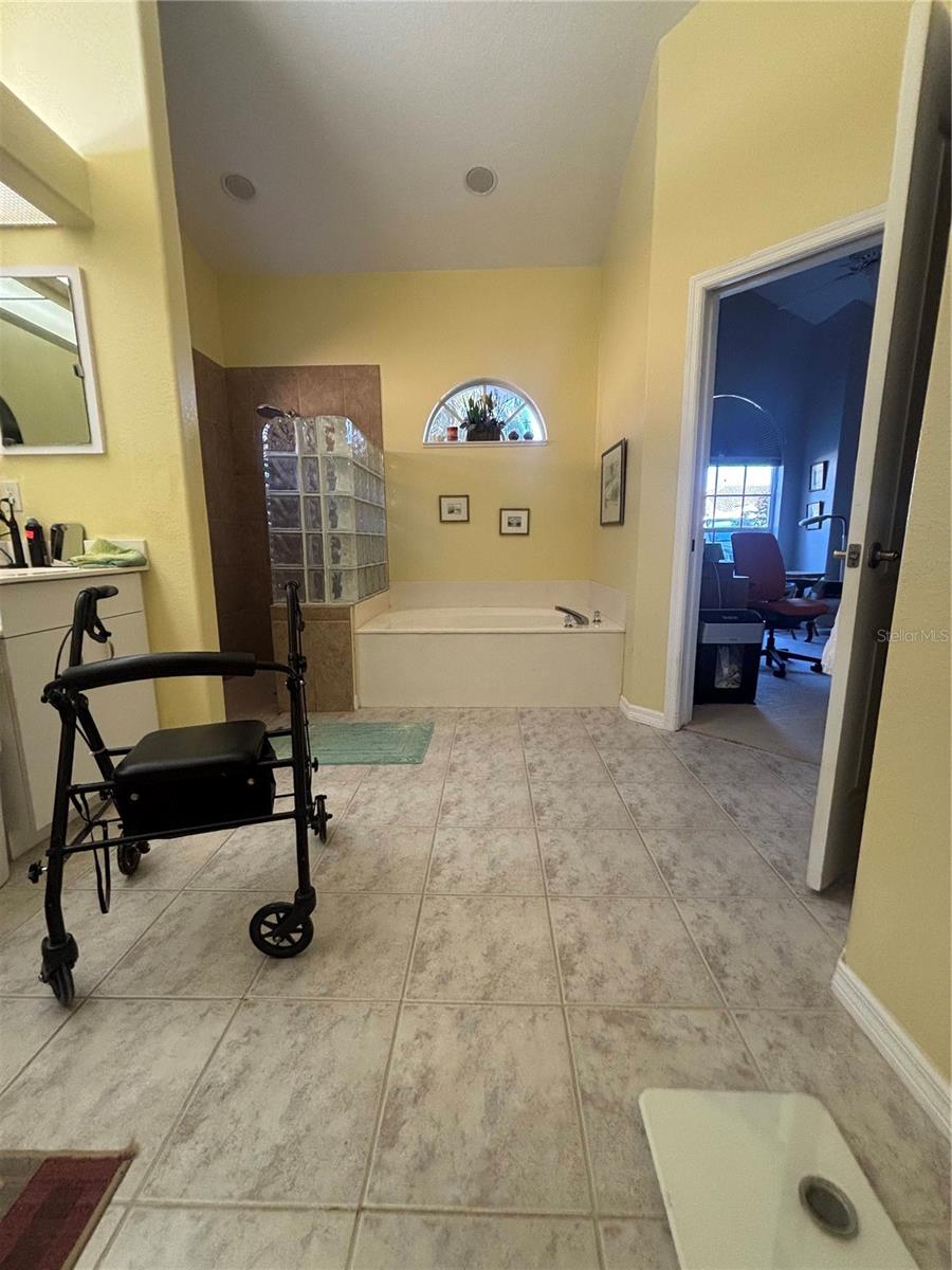 HIDDEN LAKES CLUB PH 2 - Residential