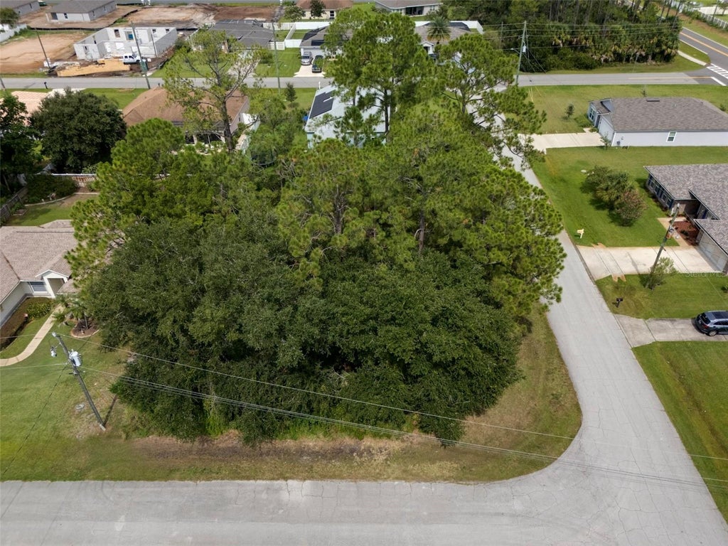 Photo of 37 Riverdale Lane, Palm Coast, FL 32164 (MLS # FC320954)