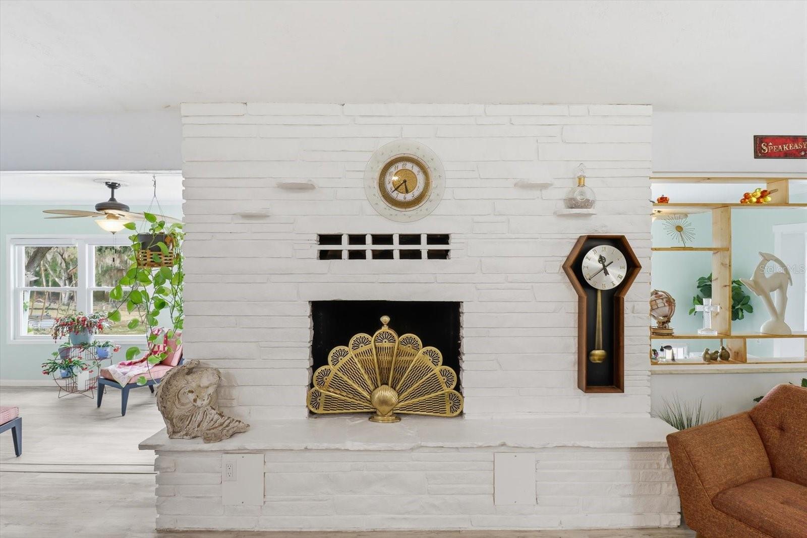 RAINBOW LAKES ESTATE - Residential