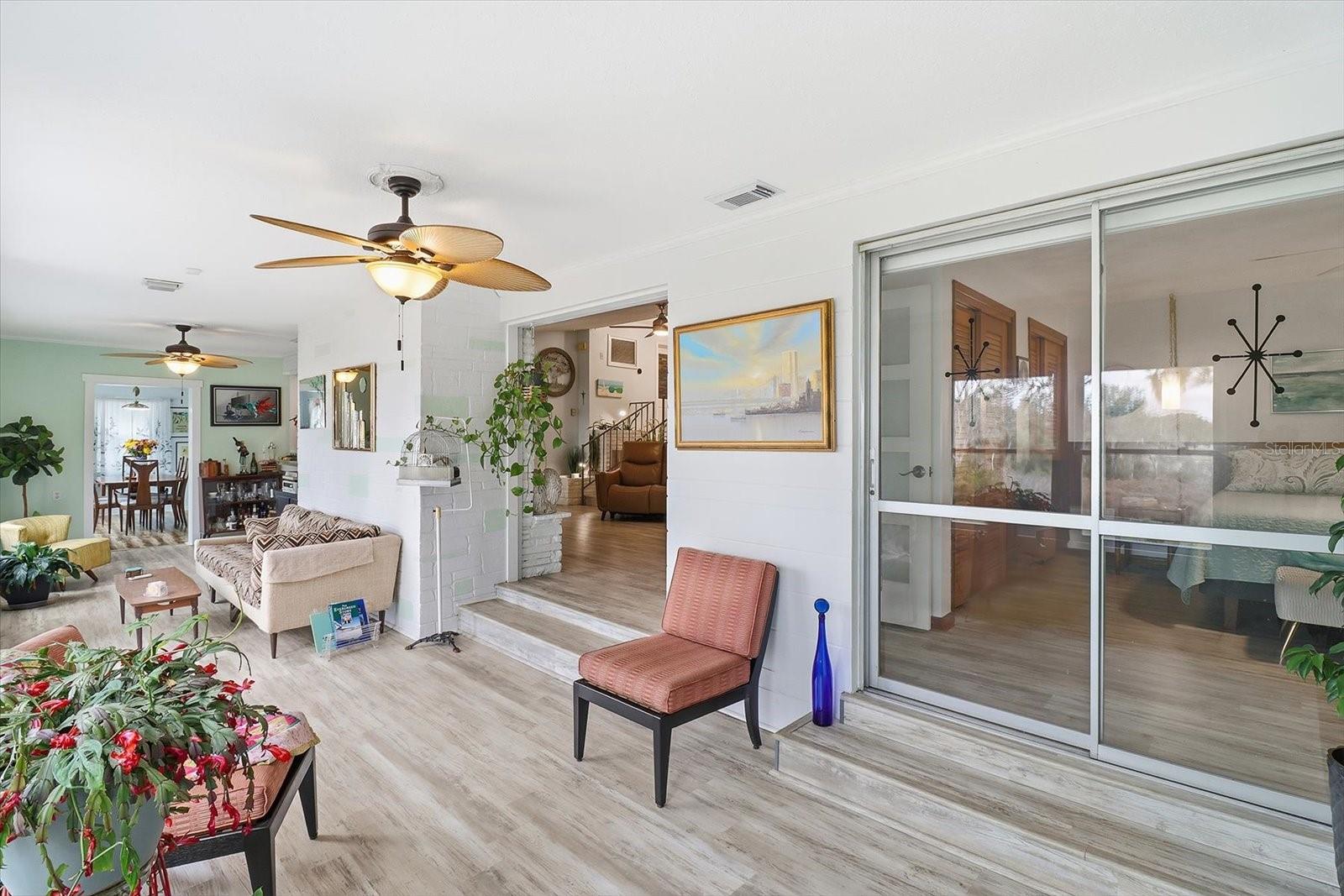 RAINBOW LAKES ESTATE - Residential