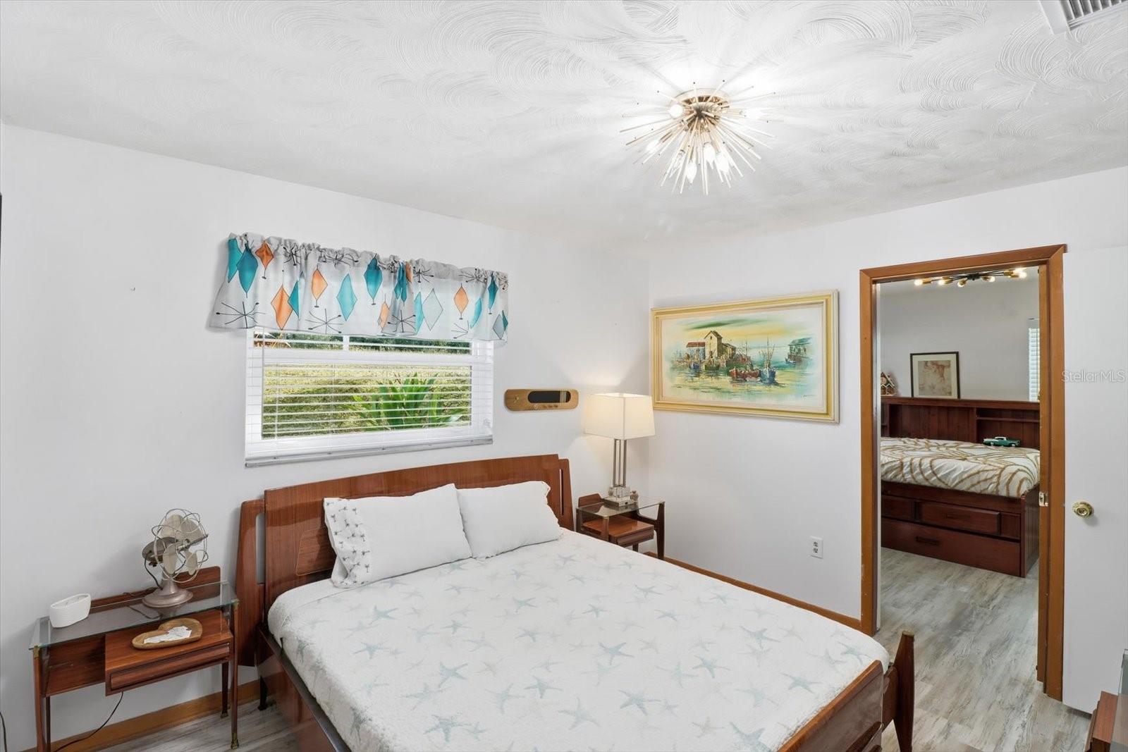 RAINBOW LAKES ESTATE - Residential