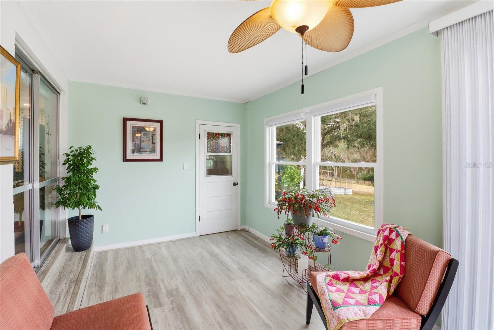 RAINBOW LAKES ESTATE - Residential