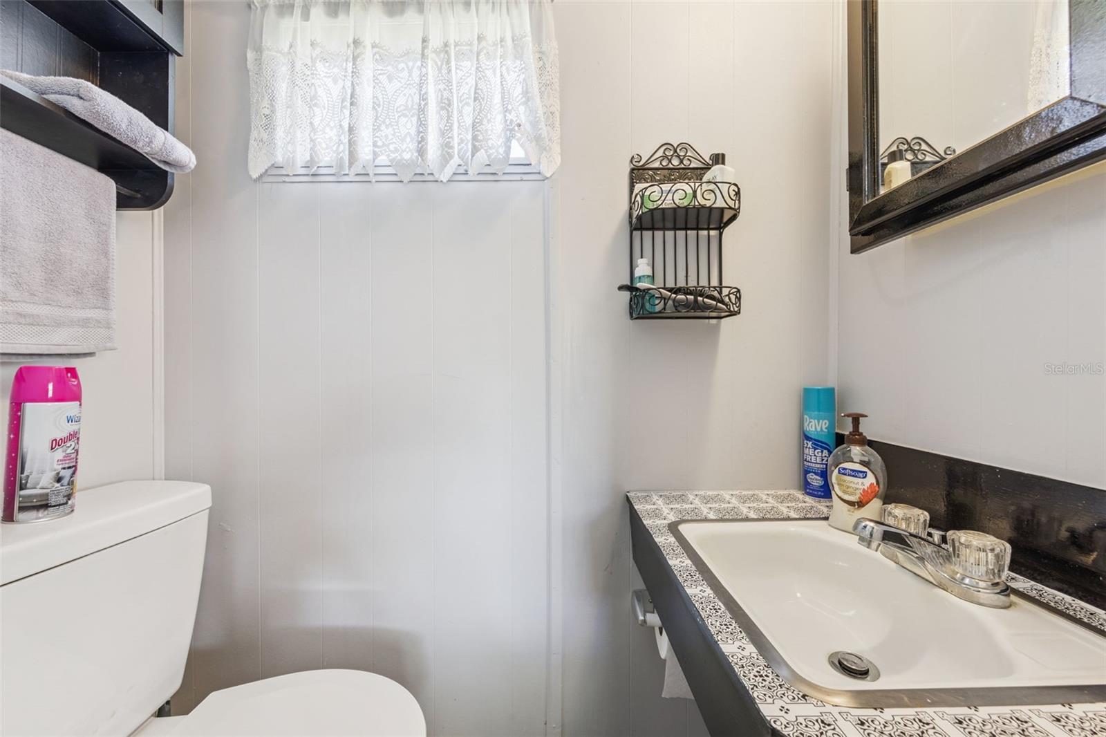 EUSTIS COUNTRY CLUB MANOR MHP UNIT 02A - Residential Lease