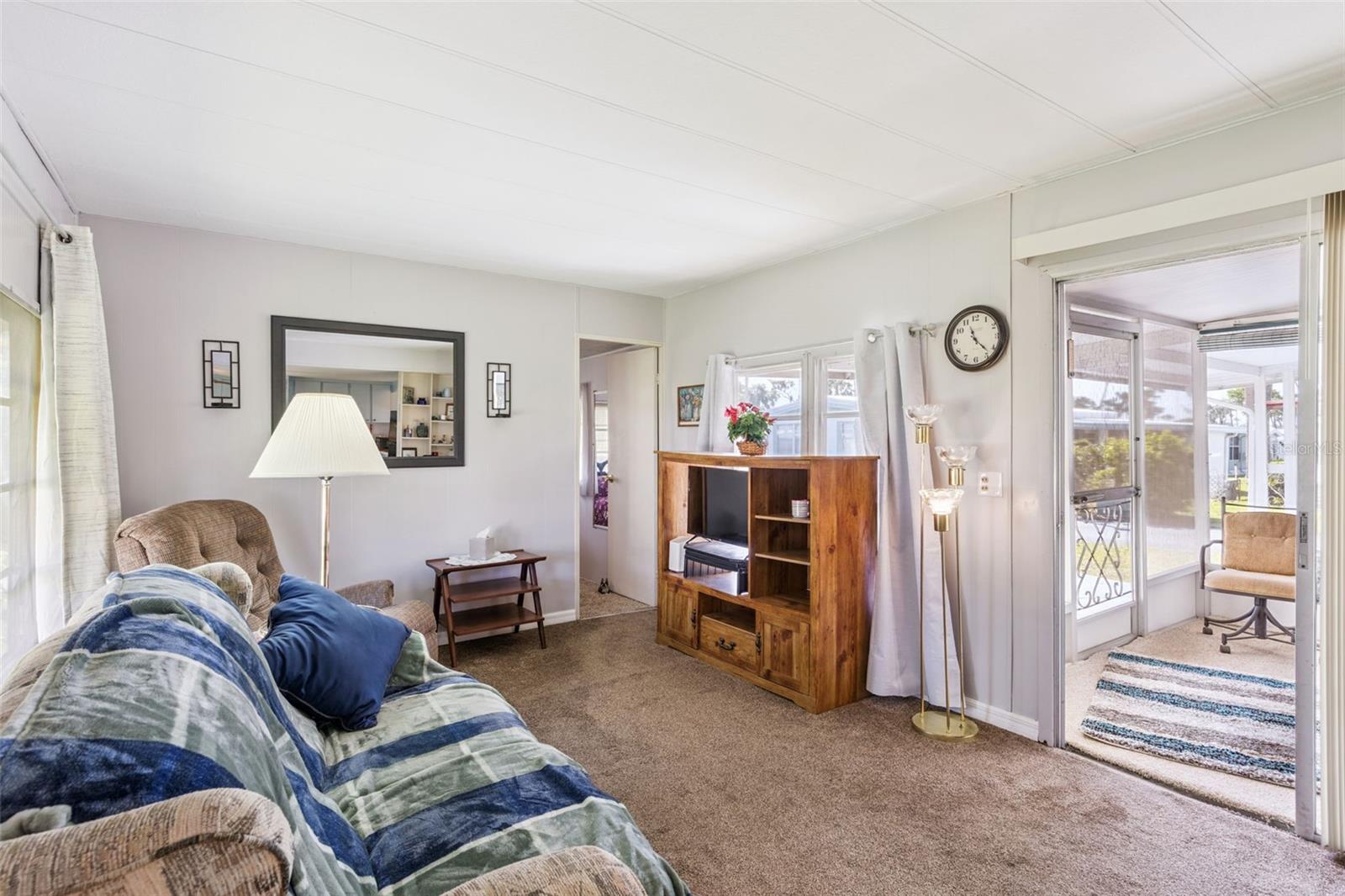 EUSTIS COUNTRY CLUB MANOR MHP UNIT 02A - Residential Lease