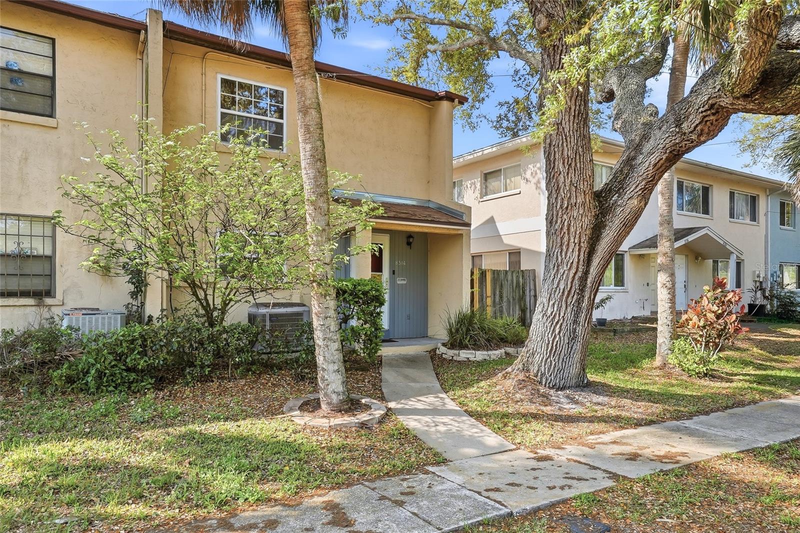 THE TWNHS OF TOWNSHIP N COUNT - Residential