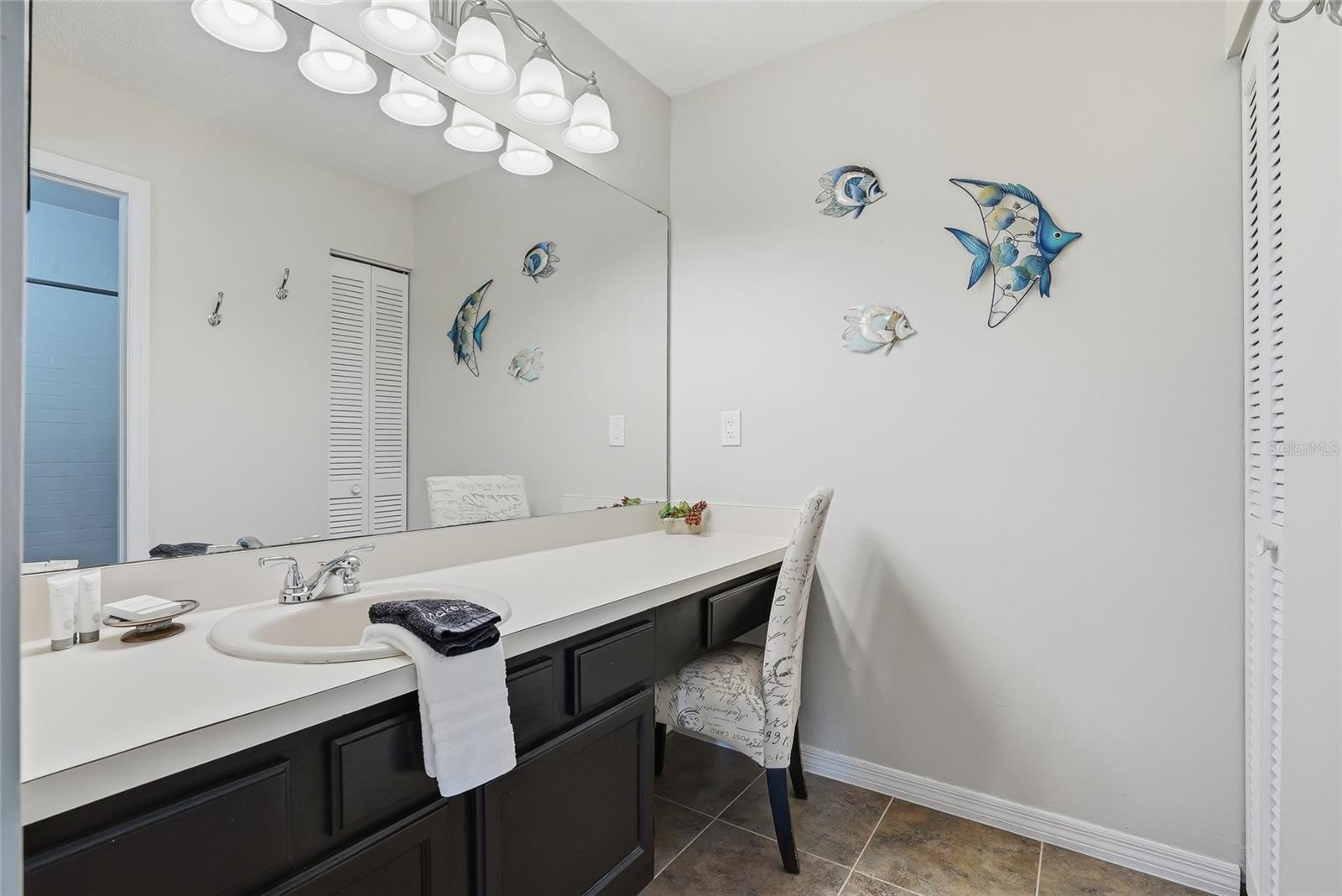 THE TWNHS OF TOWNSHIP N COUNT - Residential