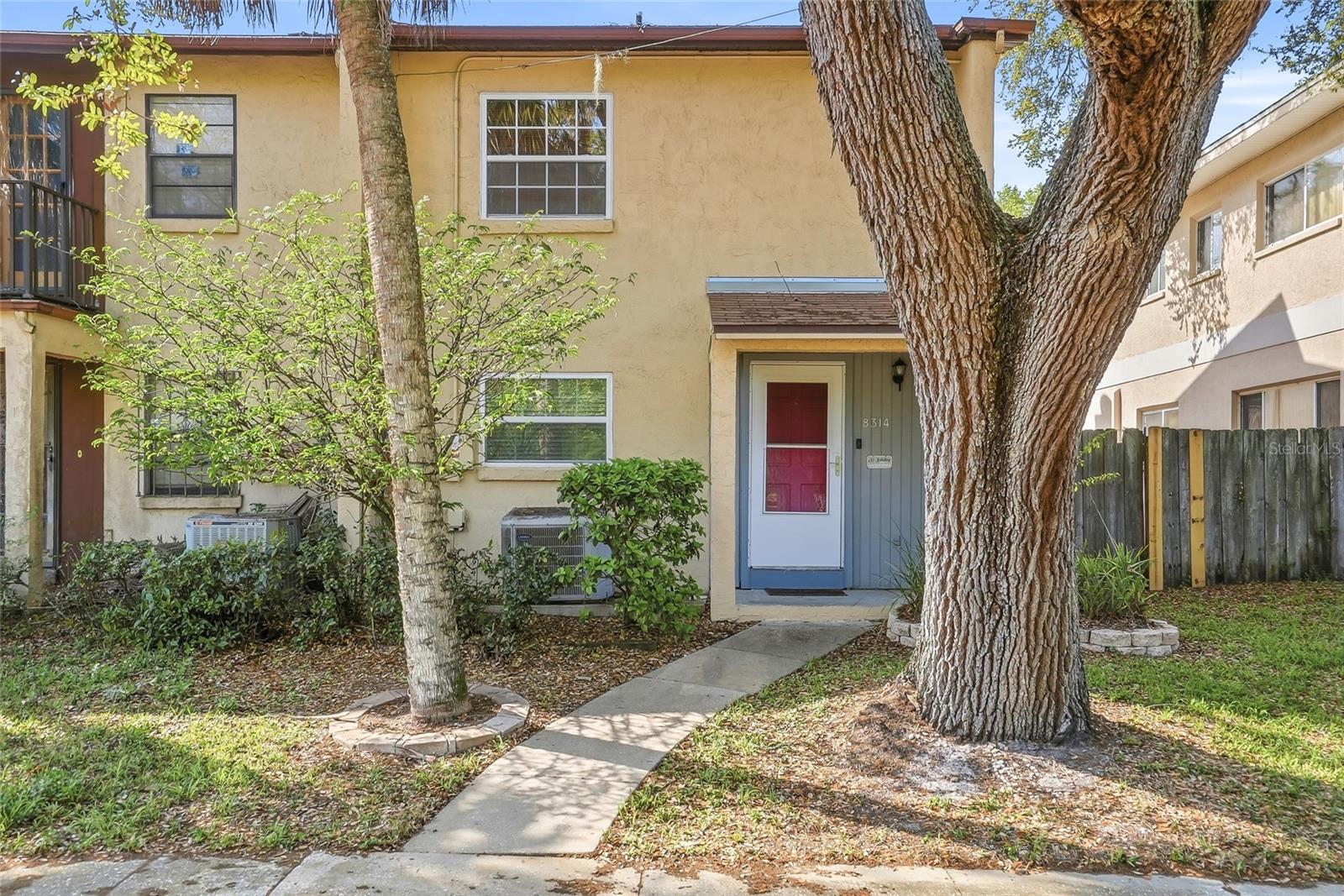 THE TWNHS OF TOWNSHIP N COUNT - Residential