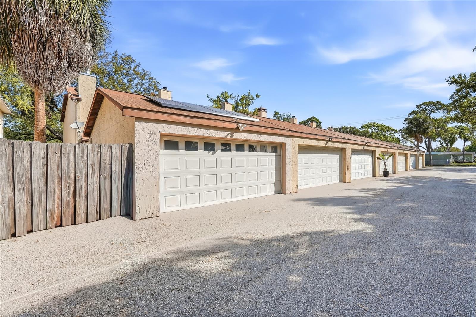 THE TWNHS OF TOWNSHIP N COUNT - Residential