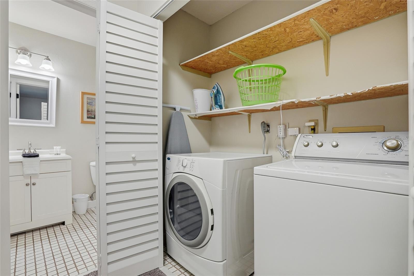 THE TWNHS OF TOWNSHIP N COUNT - Residential