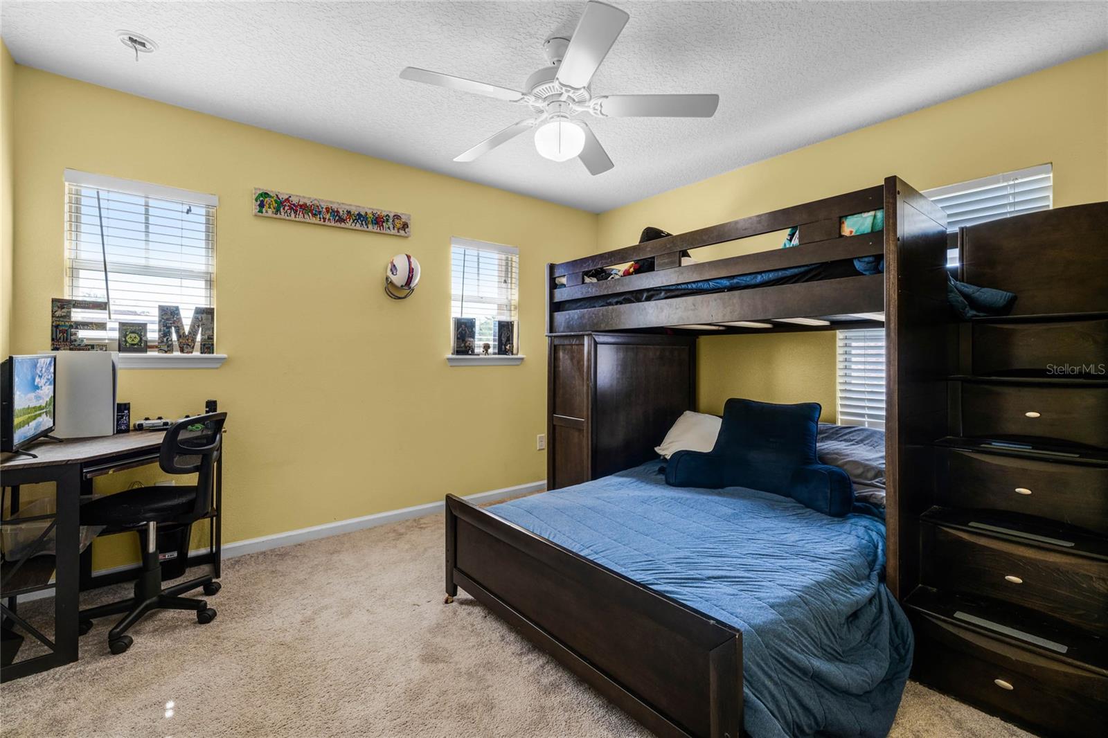 BAYBERRY LAKES - Residential