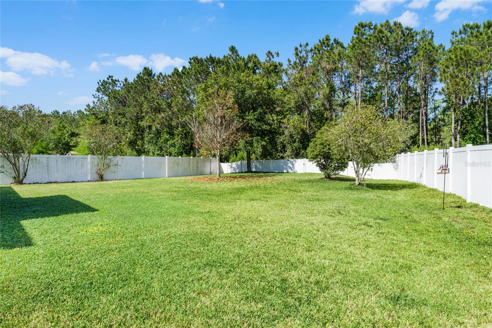 BAYBERRY LAKES - Residential