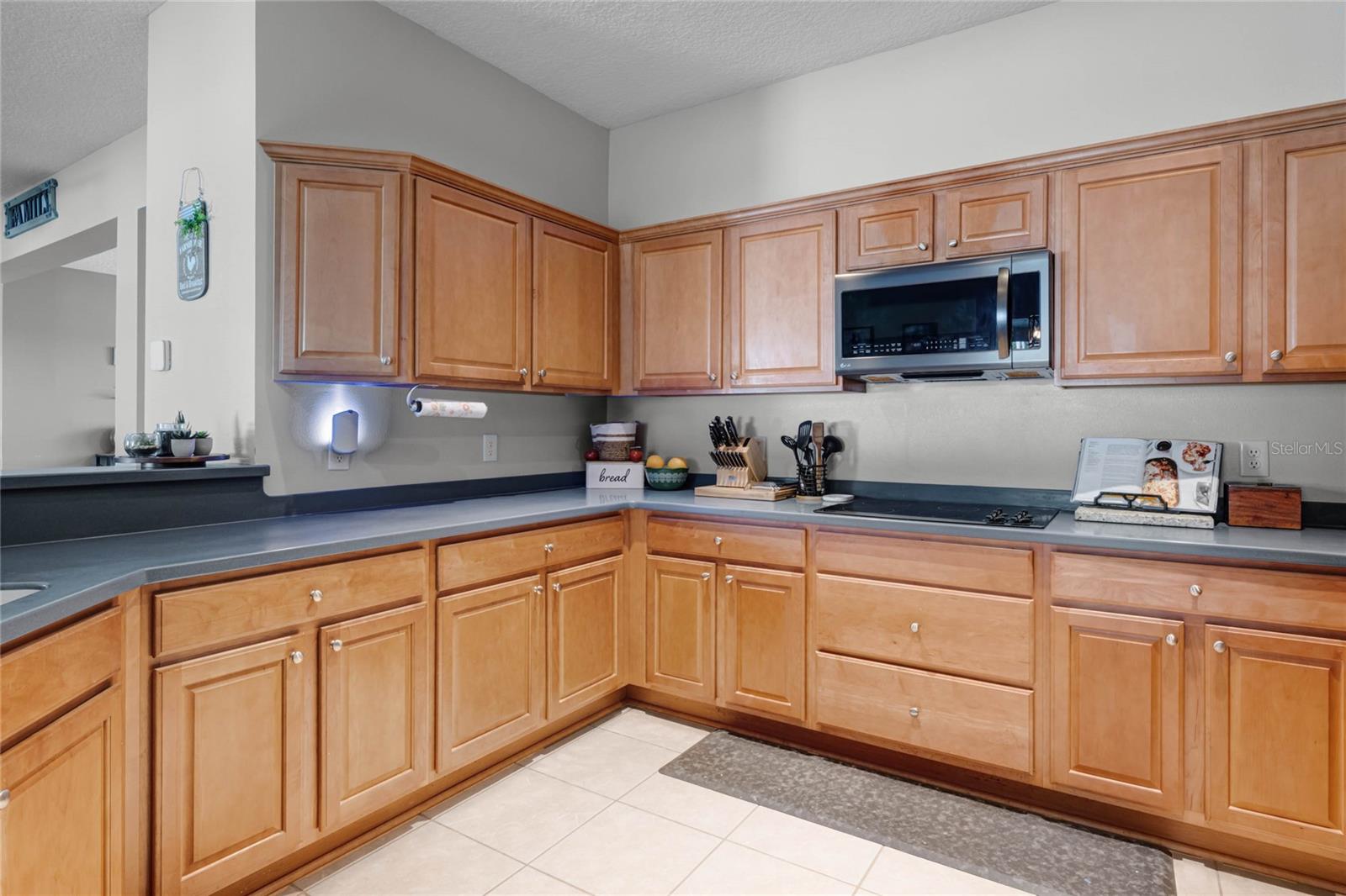 BAYBERRY LAKES - Residential