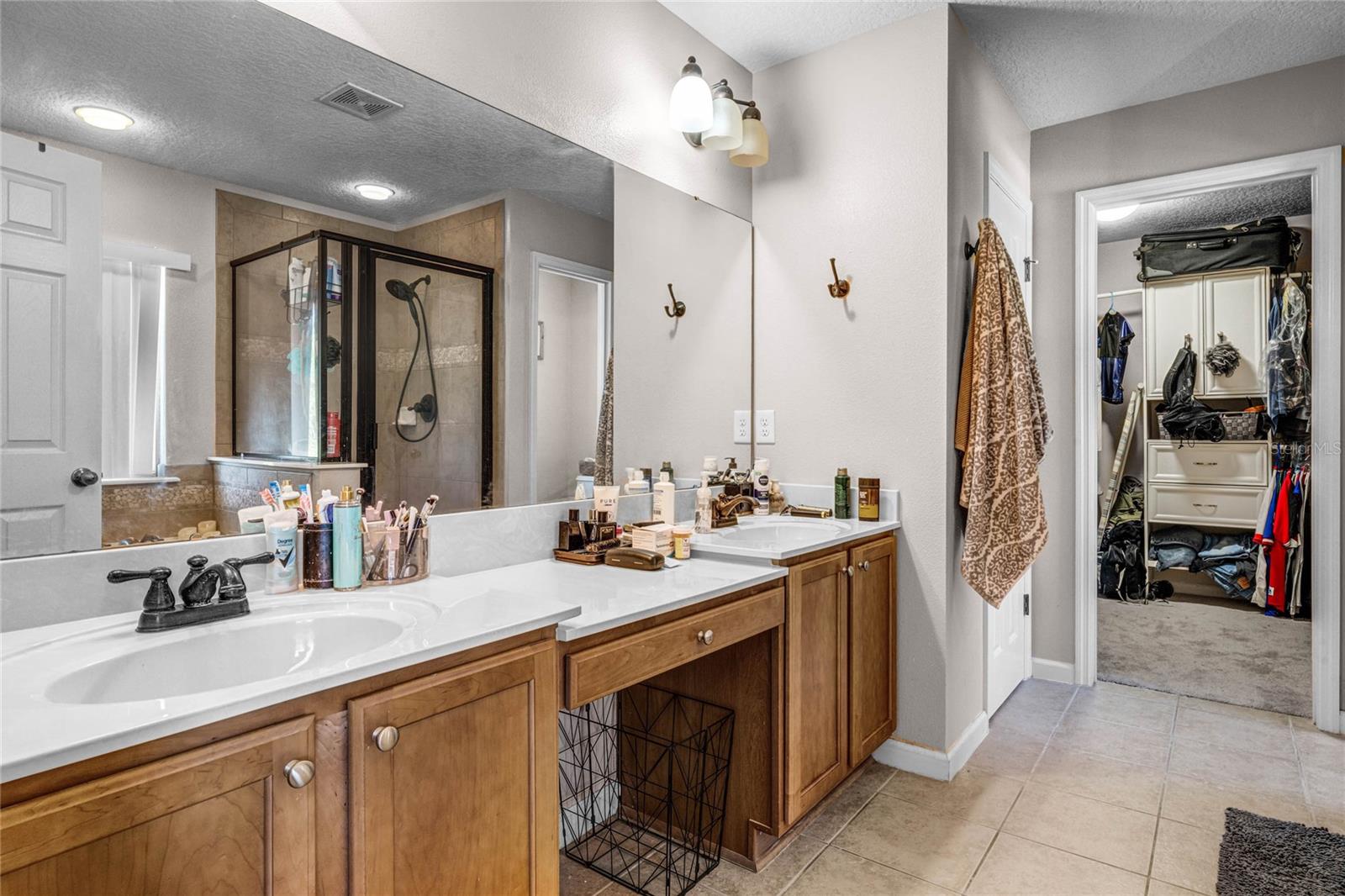 BAYBERRY LAKES - Residential