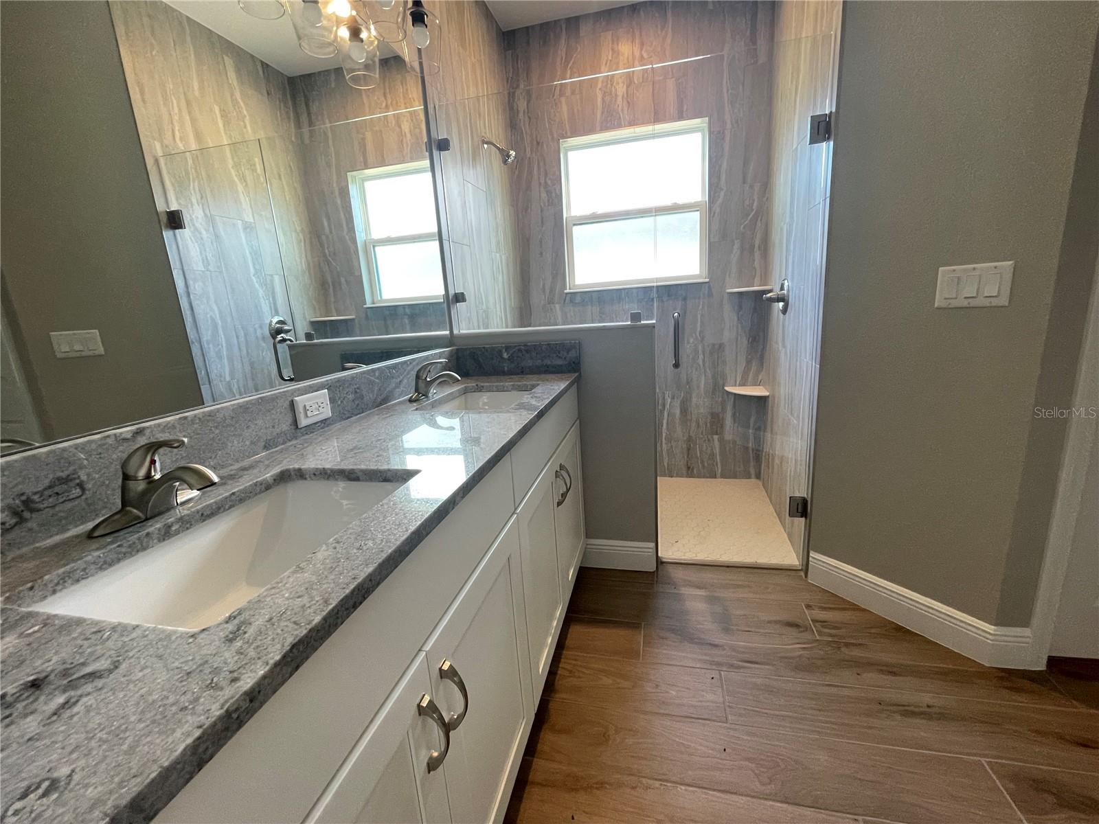 JUMPER CRK MANOR - Residential Lease