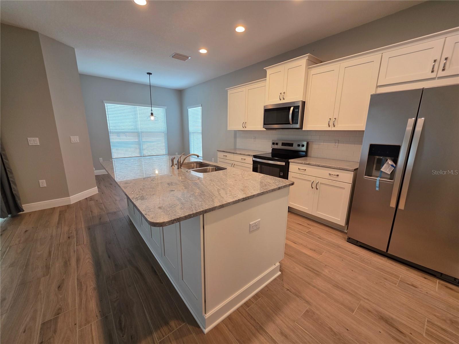 JUMPER CRK MANOR - Residential Lease