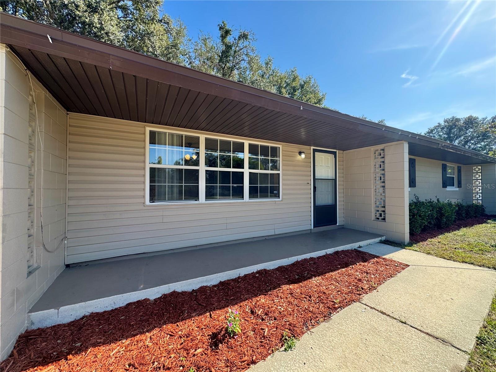 COUNTRY CLUB TERRACE - Residential