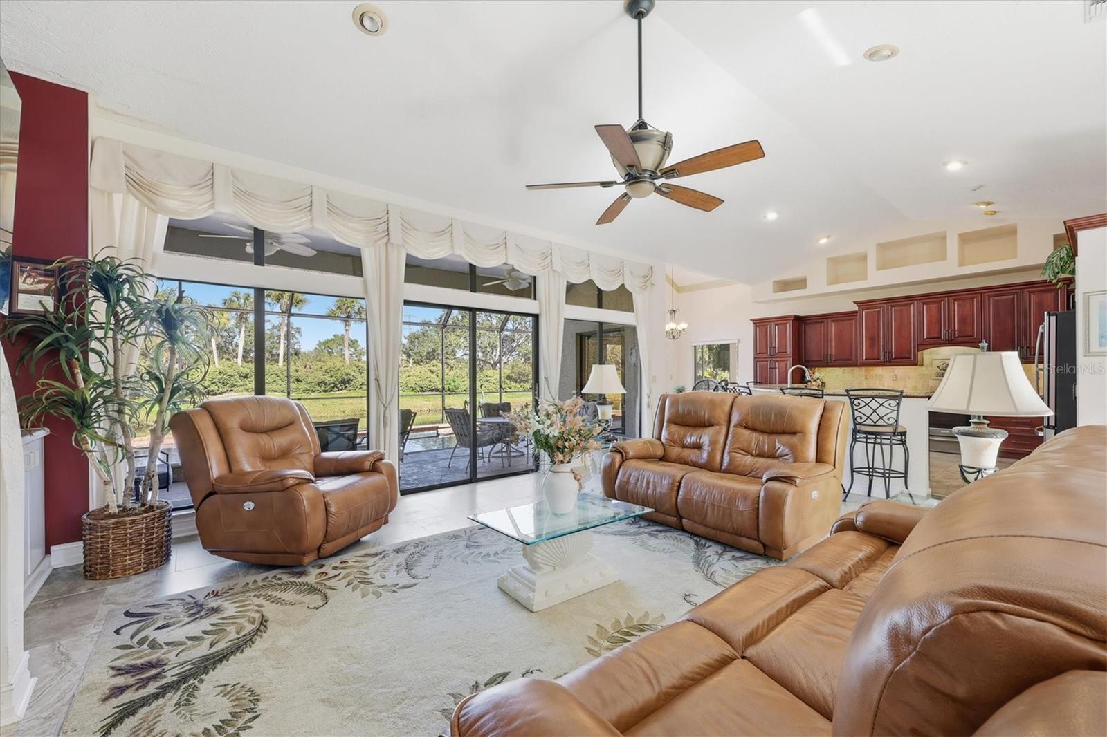 PRESTANCIA - Residential