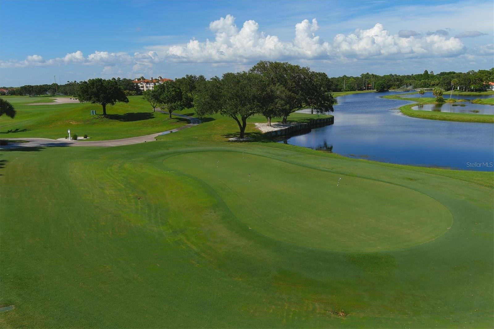 PRESTANCIA - Residential