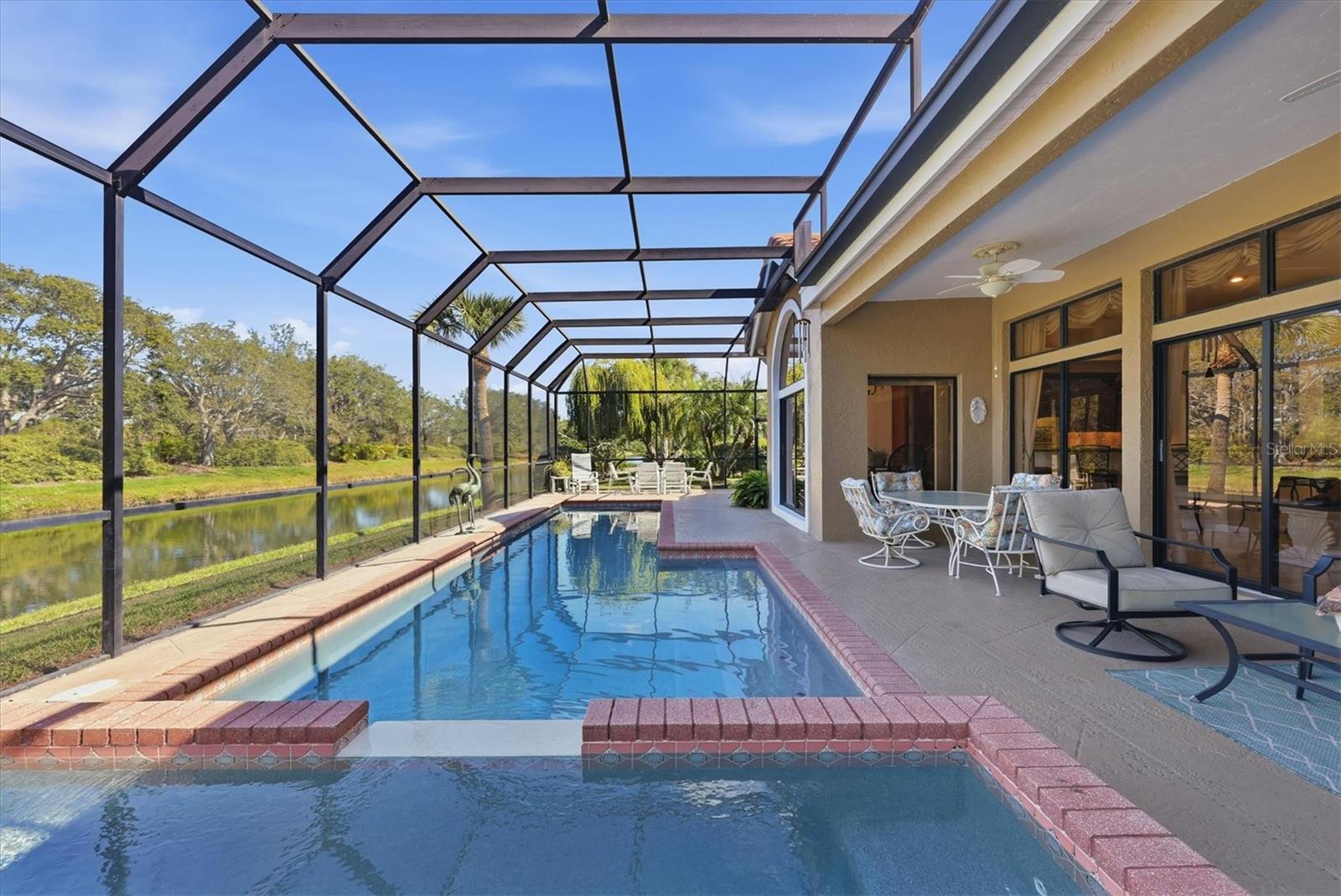 PRESTANCIA - Residential