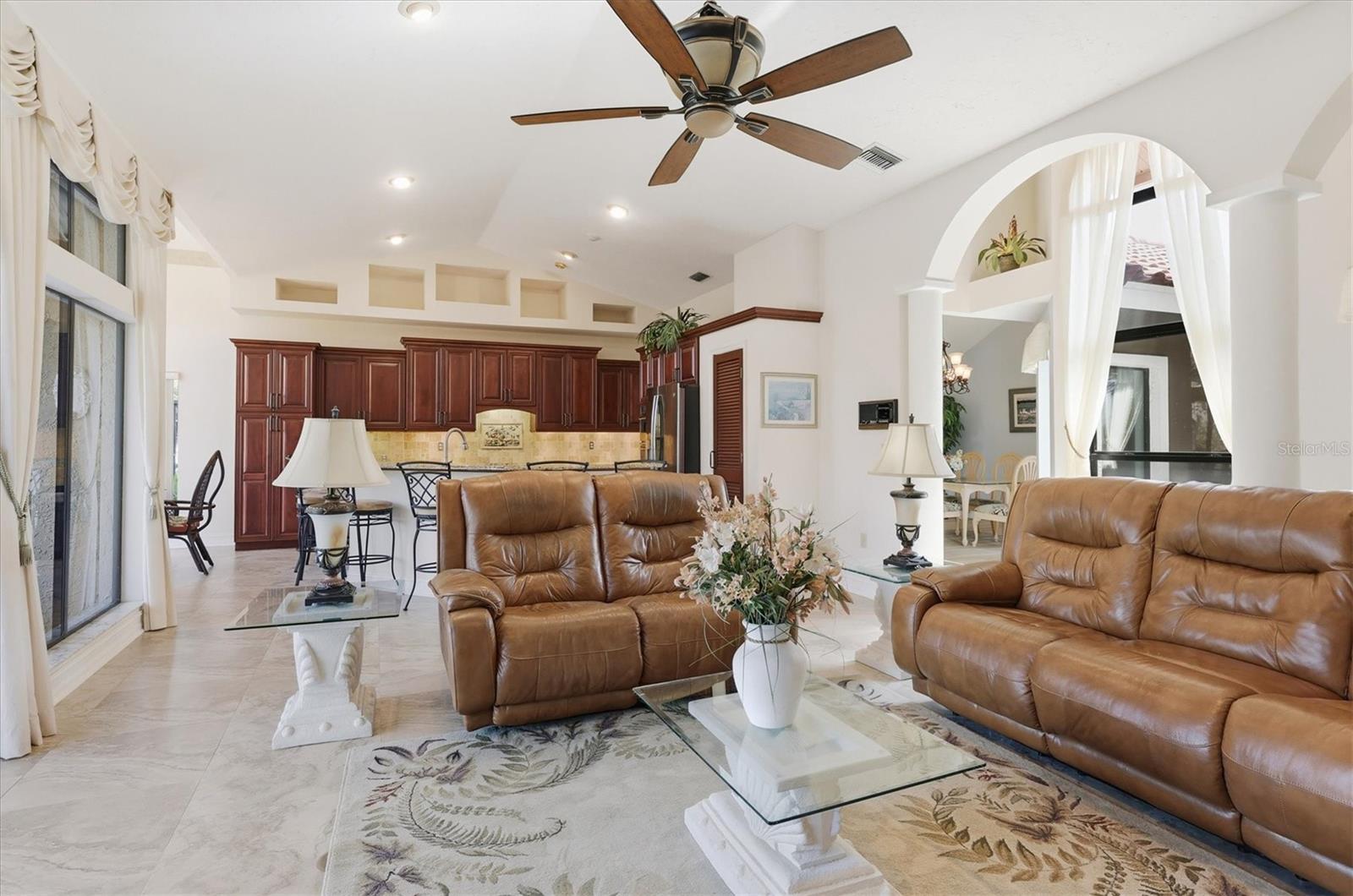 PRESTANCIA - Residential