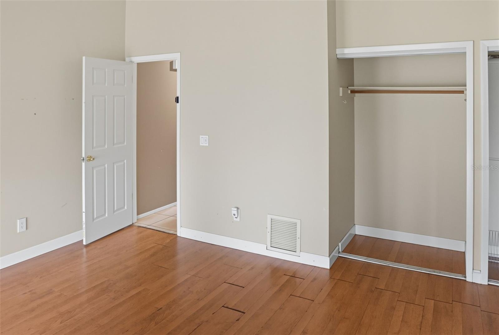 LANDINGS THE - Residential