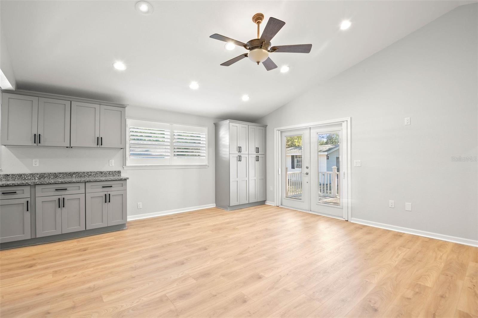 SUNSET HILLS REP - Residential