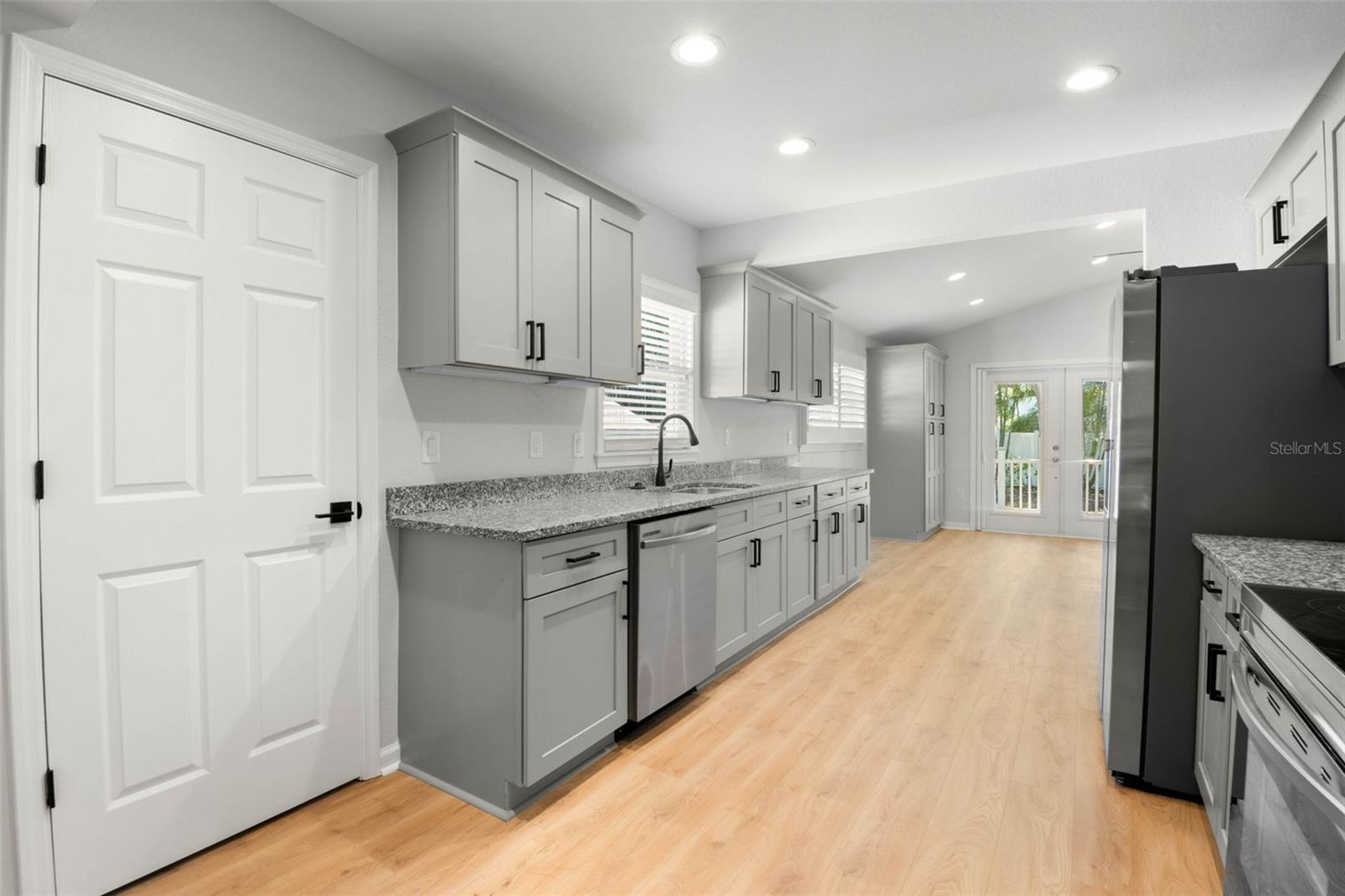 SUNSET HILLS REP - Residential