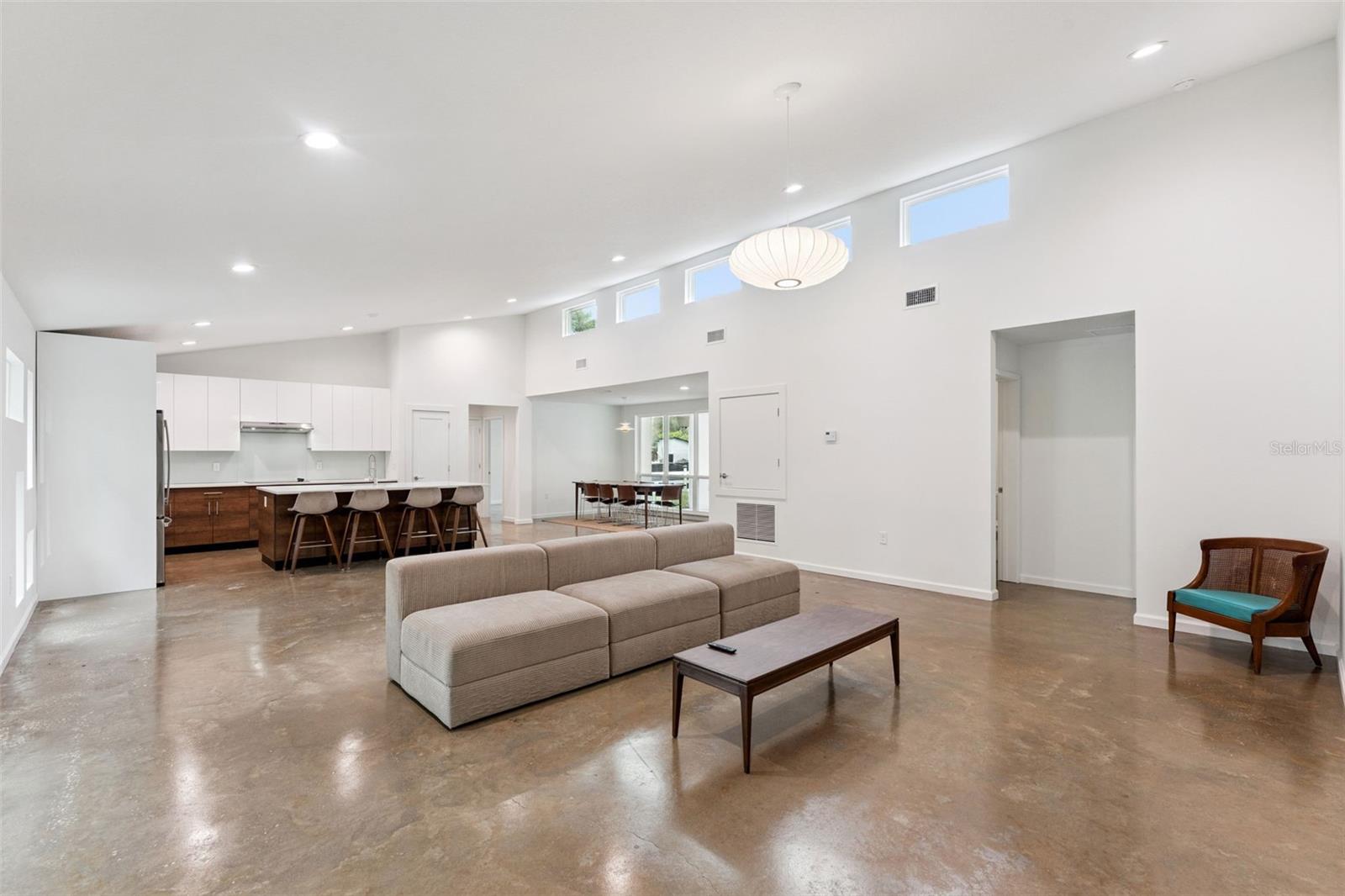 PAULUCCI OAKS LTS - Residential